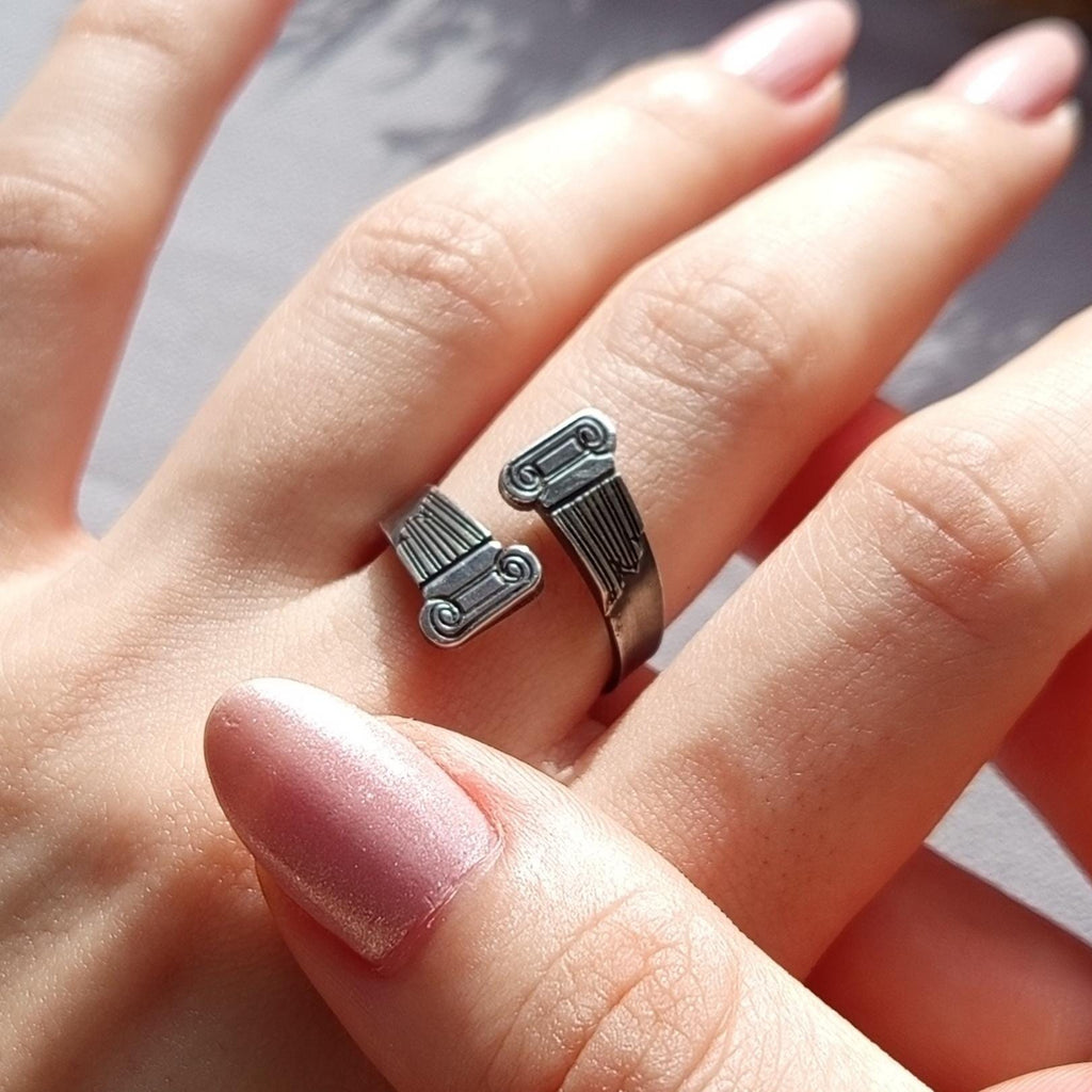 Sterling Silver Ionic Column Ring – Ancient Greek Architecture Jewelry