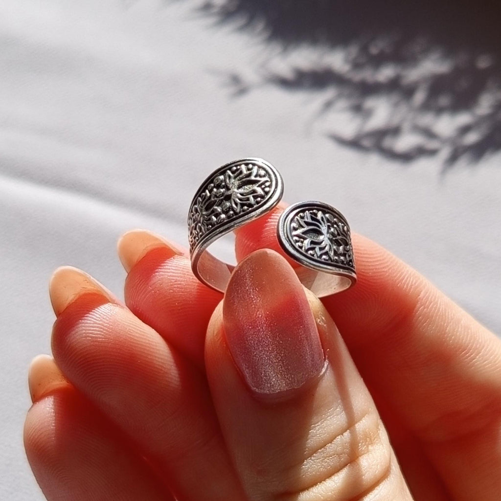 Sterling Silver Floral Ring – Engraved Botanical Adjustable Band