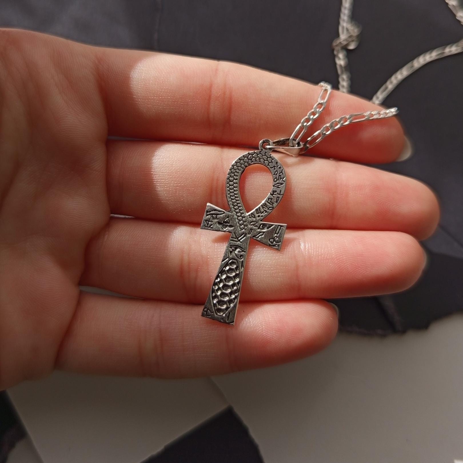 Unisex Ankh Cross Necklace – Egyptian Symbol Pendant