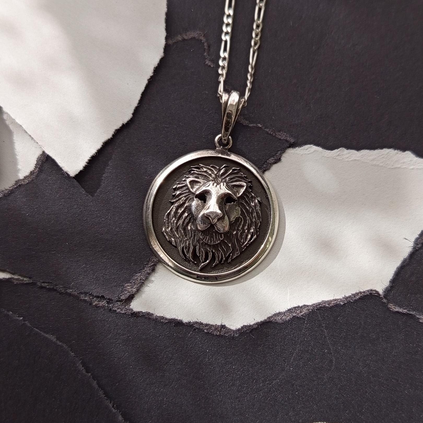 Men’s Lion Head Silver Medallion Necklace – Strength Symbol Pendant