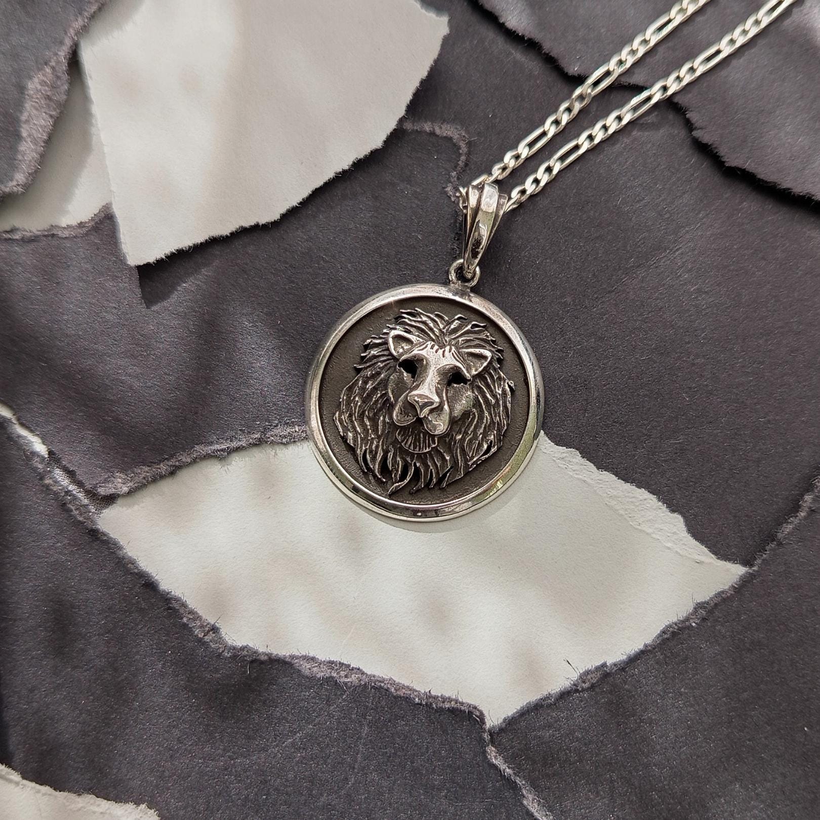 Men’s Lion Head Silver Medallion Necklace – Strength Symbol Pendant