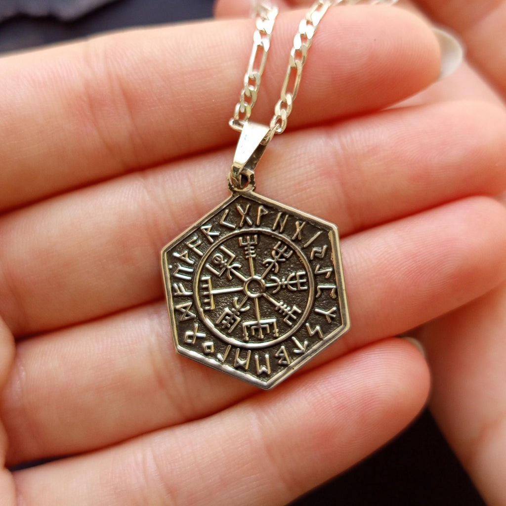 Unisex Viking Compass Vegvísir Necklace – Nordic Rune Pendant