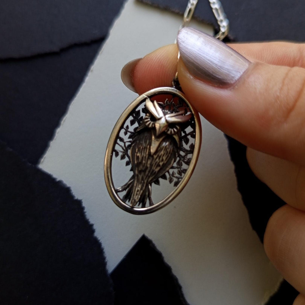 Unisex Owl Pendant Necklace – Protection Symbol Jewelry