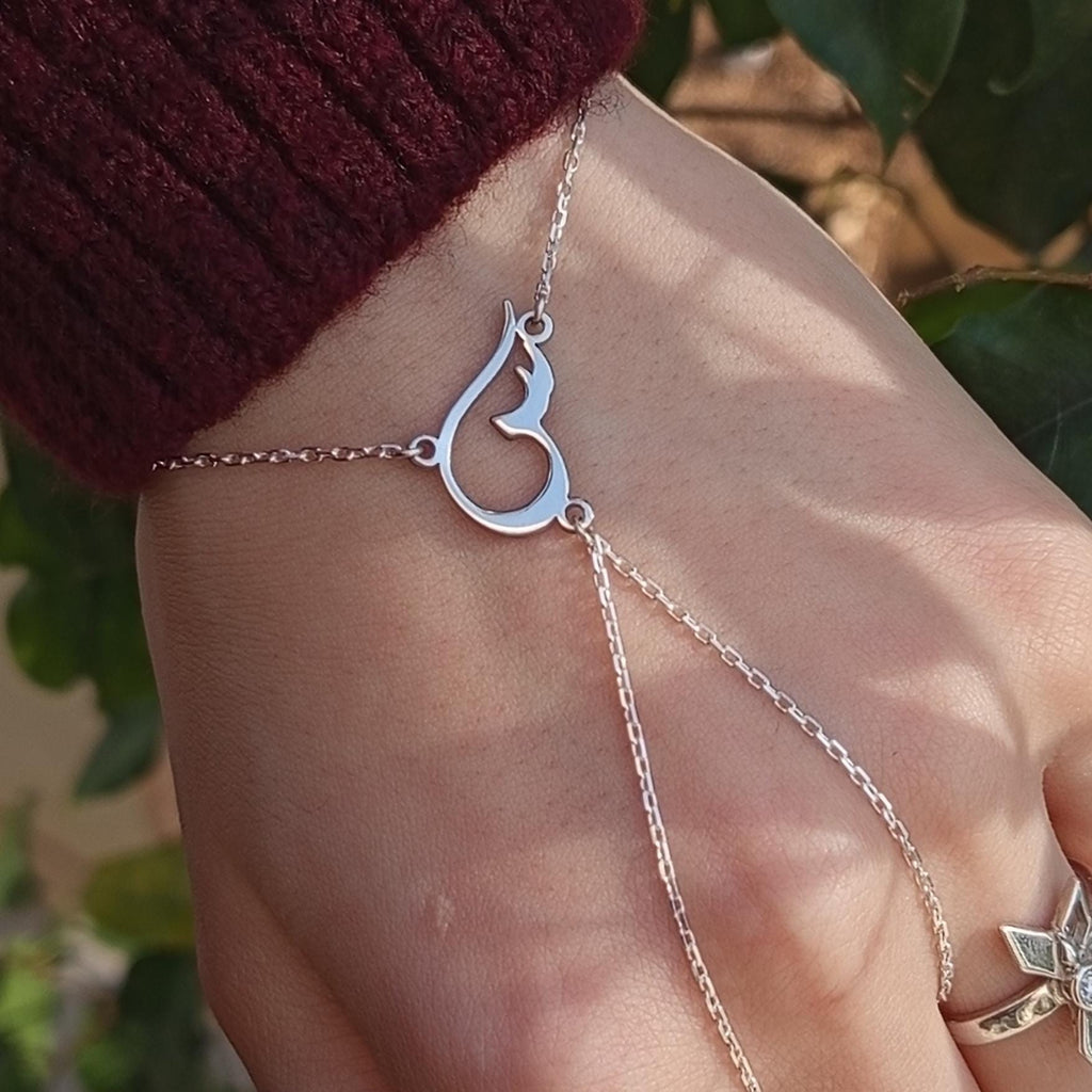 Arabic Calligraphy Hand Chain Bracelet – Elegant Silver Slave Bracelet