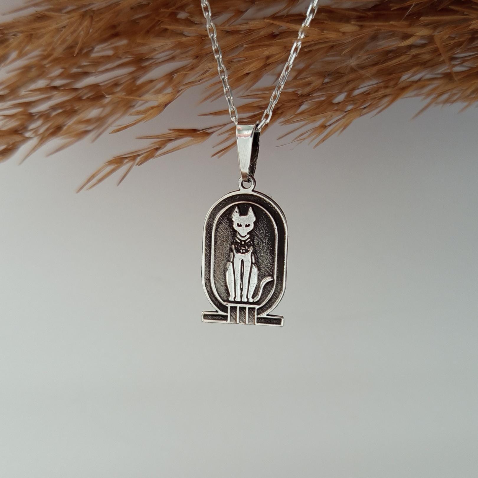 Vintage Necklace – Ancient Egyptian Cat Symbol – 925 Sterling Silver Minimalist Pendant
