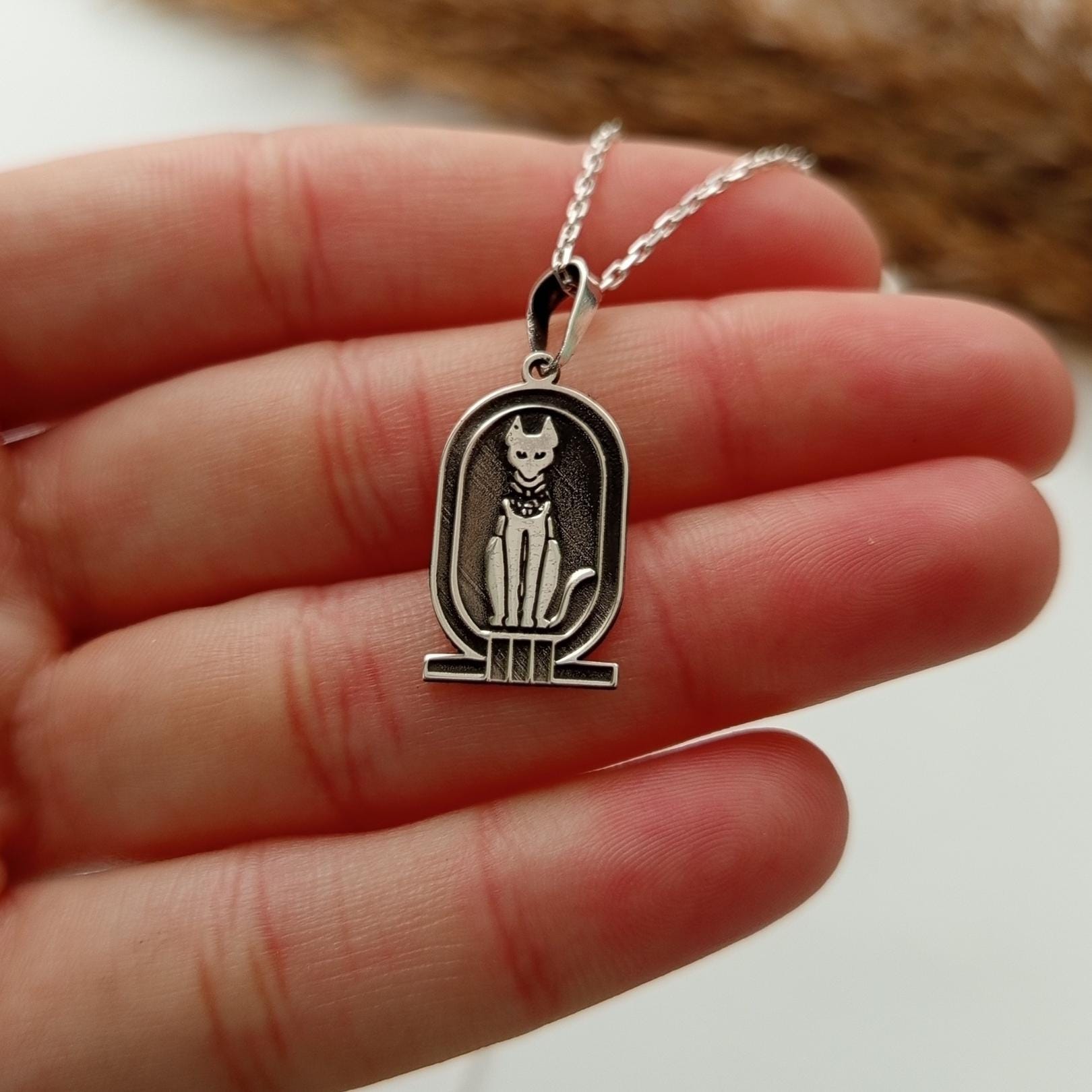 Vintage Necklace – Ancient Egyptian Cat Symbol – 925 Sterling Silver Minimalist Pendant