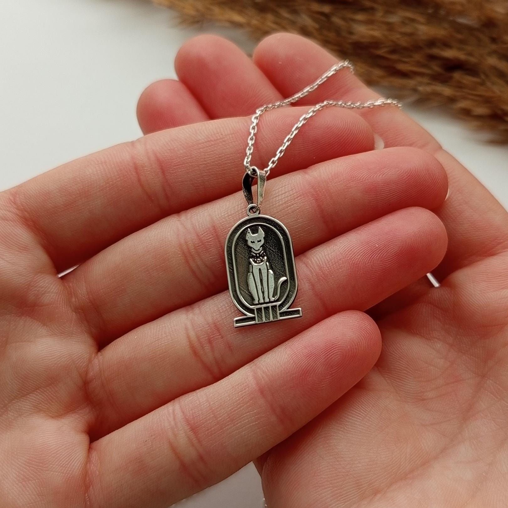 Vintage Necklace – Ancient Egyptian Cat Symbol – 925 Sterling Silver Minimalist Pendant