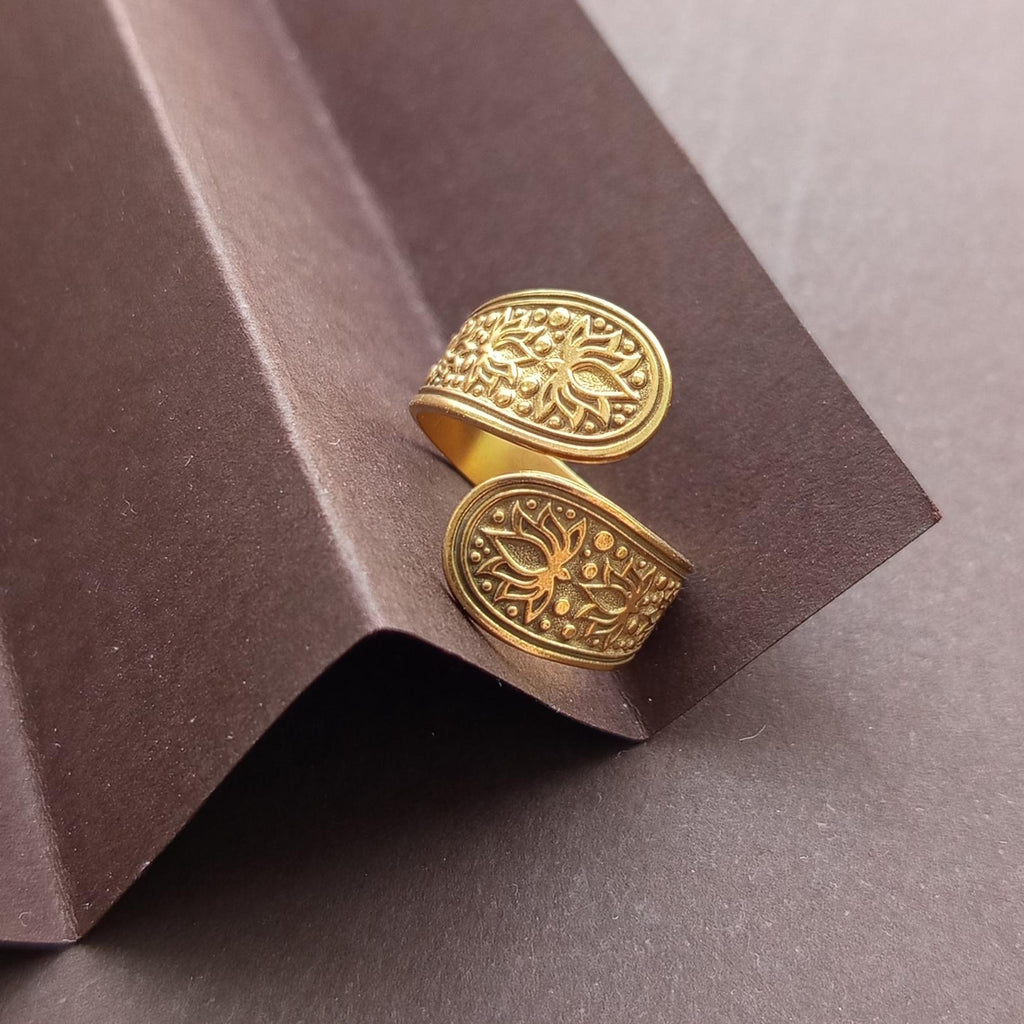 Sterling Silver Floral Ring – Engraved Botanical Adjustable Band